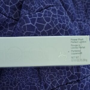 Limelife By Alcone Aly Power Pout Perfect Lipstick In Shade Be Powerful